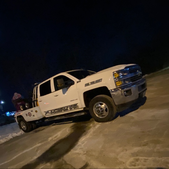 Meet your Posher, Jeffrey - Picture 1 of 1